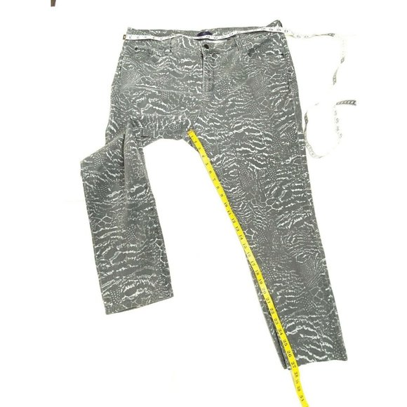 NYDJ  20W Skinny High Rise Stretch Gray Camouflage Ankle Pants Lift Tuck - Picture 7 of 11